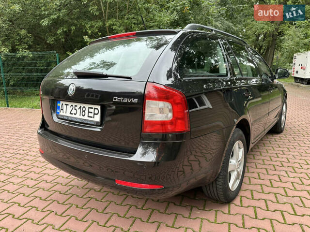 Черный Шкода Октавия, объемом двигателя 1.6 л и пробегом 224 тыс. км за 7500 $, фото 12 на Automoto.ua