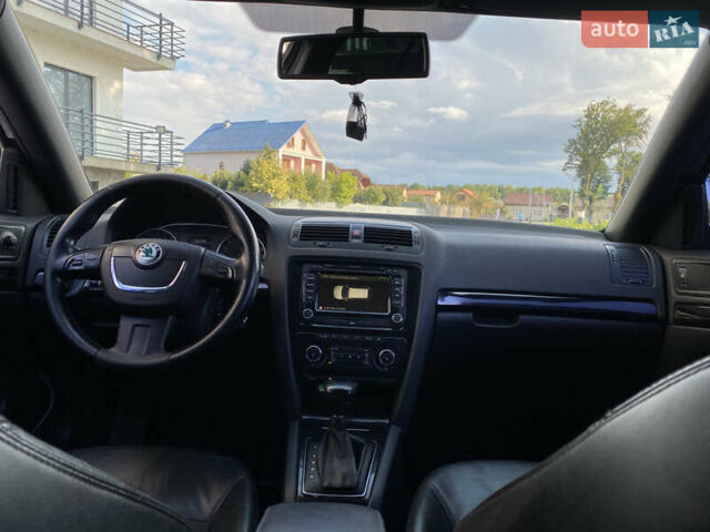 Черный Шкода Октавия, объемом двигателя 2 л и пробегом 320 тыс. км за 10000 $, фото 4 на Automoto.ua