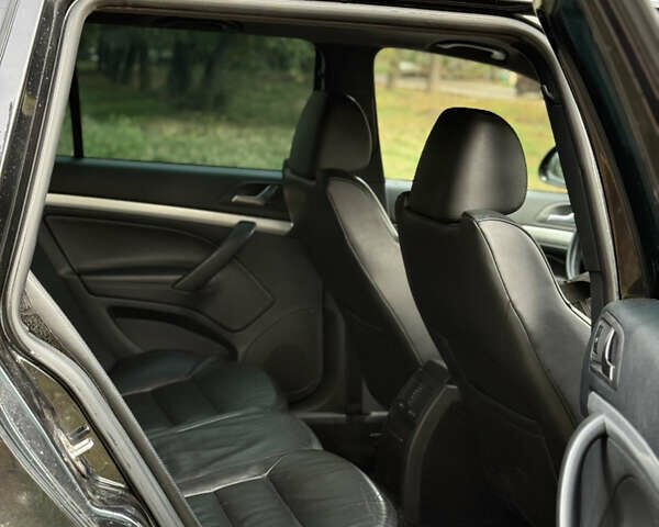 Шкода Октавия 2010 в Кривом Роге на Automoto.ua Черный Шкода Октавия, объемом двигателя 1.98 л и пробегом 201 тыс. км за 12000 $, фото 5 на Automoto.ua