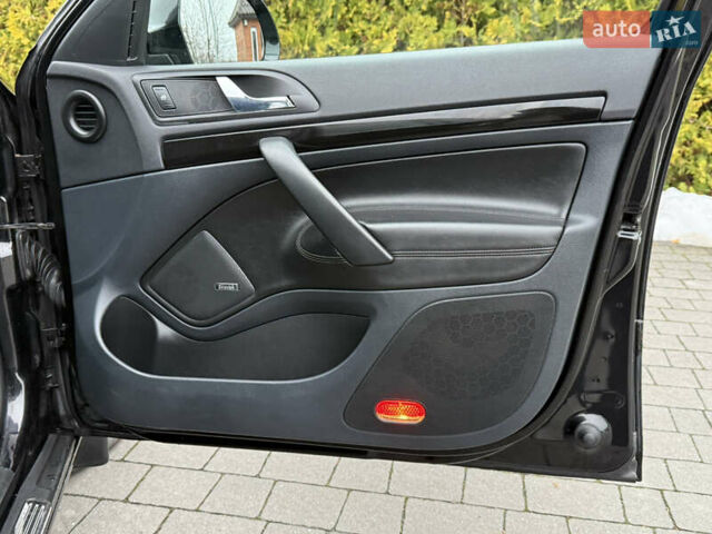 Черный Шкода Октавия, объемом двигателя 1.6 л и пробегом 228 тыс. км за 9999 $, фото 33 на Automoto.ua