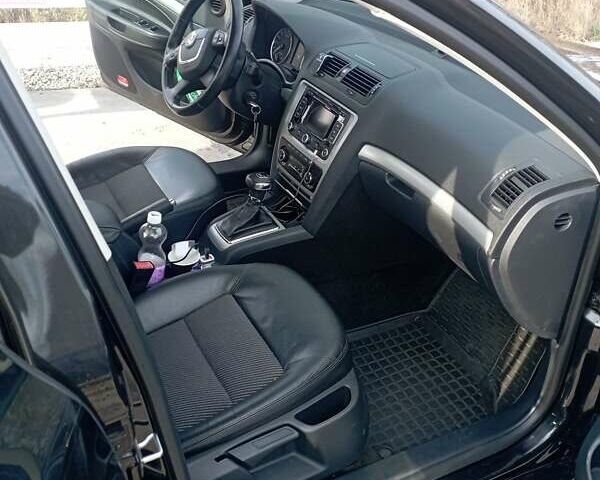 Чорний Шкода Октавія, об'ємом двигуна 1.6 л та пробігом 218 тис. км за 10200 $, фото 22 на Automoto.ua