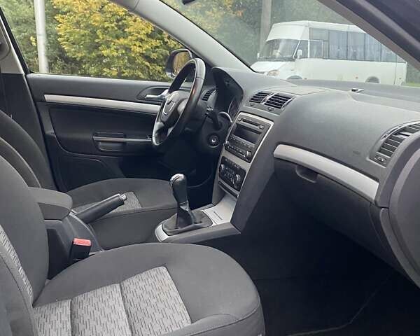 Чорний Шкода Октавія, об'ємом двигуна 1.6 л та пробігом 231 тис. км за 8500 $, фото 21 на Automoto.ua
