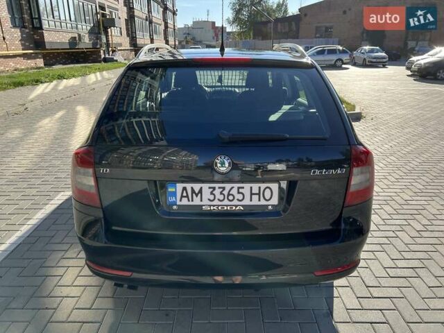 Чорний Шкода Октавія, об'ємом двигуна 2 л та пробігом 203 тис. км за 8900 $, фото 5 на Automoto.ua