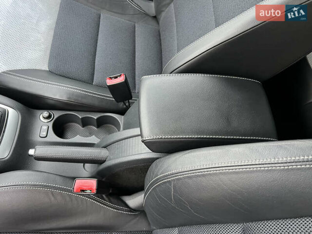 Черный Шкода Октавия, объемом двигателя 2 л и пробегом 265 тыс. км за 11950 $, фото 46 на Automoto.ua