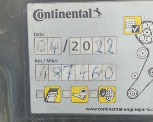 Чорний Шкода Октавія, об'ємом двигуна 1.6 л та пробігом 218 тис. км за 10200 $, фото 7 на Automoto.ua