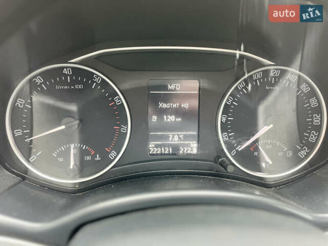 Чорний Шкода Октавія, об'ємом двигуна 1.39 л та пробігом 221 тис. км за 6600 $, фото 25 на Automoto.ua