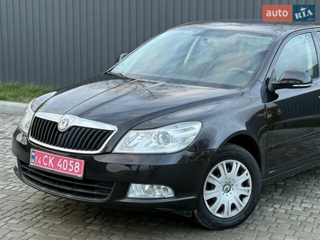 Черный Шкода Октавия, объемом двигателя 1.6 л и пробегом 202 тыс. км за 7490 $, фото 66 на Automoto.ua