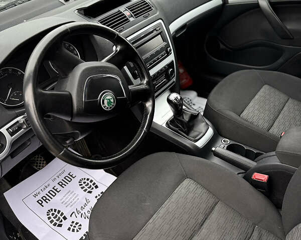 Чорний Шкода Октавія, об'ємом двигуна 1.4 л та пробігом 190 тис. км за 7550 $, фото 25 на Automoto.ua