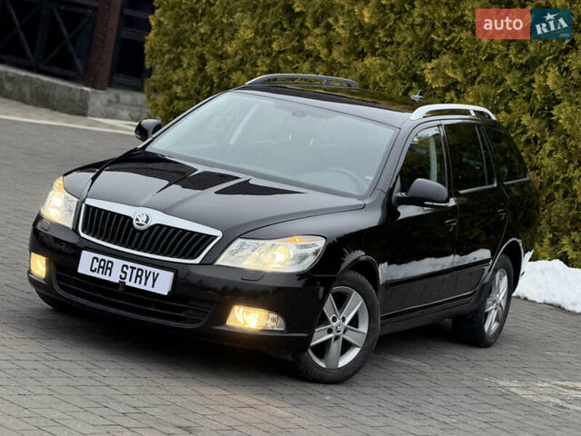 Черный Шкода Октавия, объемом двигателя 1.6 л и пробегом 228 тыс. км за 9999 $, фото 7 на Automoto.ua