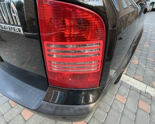 Черный Шкода Октавия, объемом двигателя 1.6 л и пробегом 198 тыс. км за 6700 $, фото 4 на Automoto.ua