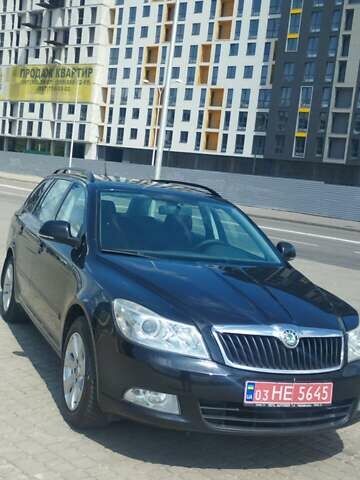 Черный Шкода Октавия, объемом двигателя 1.6 л и пробегом 260 тыс. км за 7650 $, фото 1 на Automoto.ua