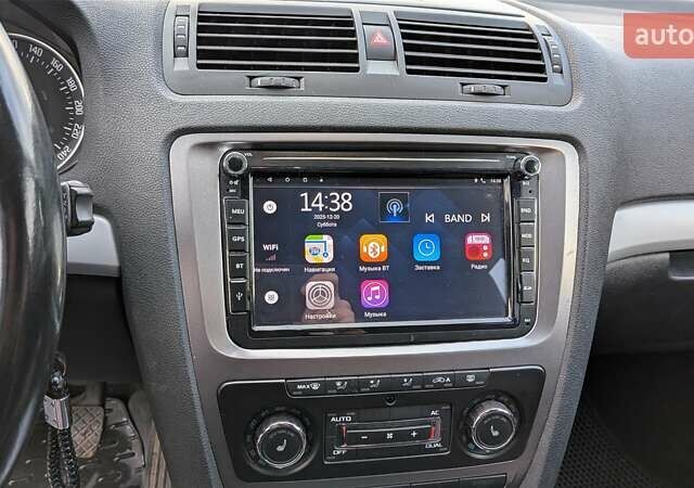 Черный Шкода Октавия, объемом двигателя 1.39 л и пробегом 258 тыс. км за 7200 $, фото 19 на Automoto.ua