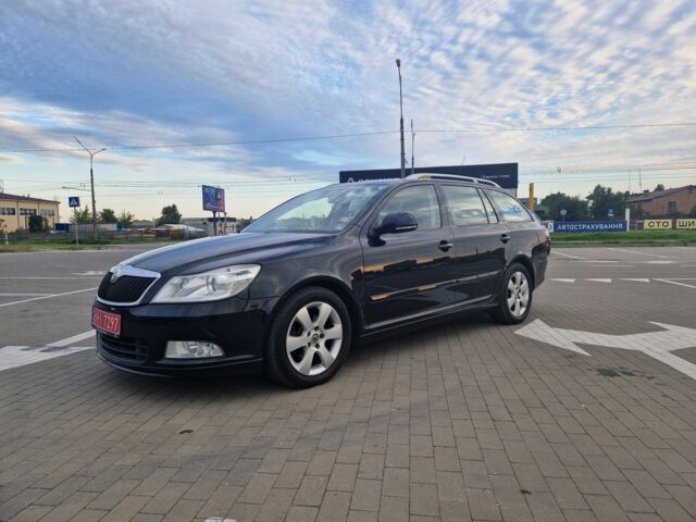 Шкода Октавия 2010 в Белой Церкве на Automoto.ua Черный Шкода Октавия, объемом двигателя 1.4 л и пробегом 231 тыс. км за 7400 $, фото 3 на Automoto.ua