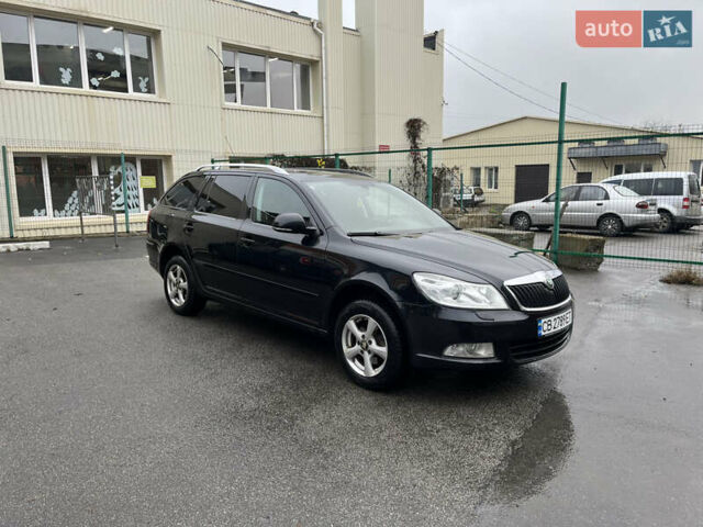 Черный Шкода Октавия, объемом двигателя 1.6 л и пробегом 315 тыс. км за 7200 $, фото 2 на Automoto.ua