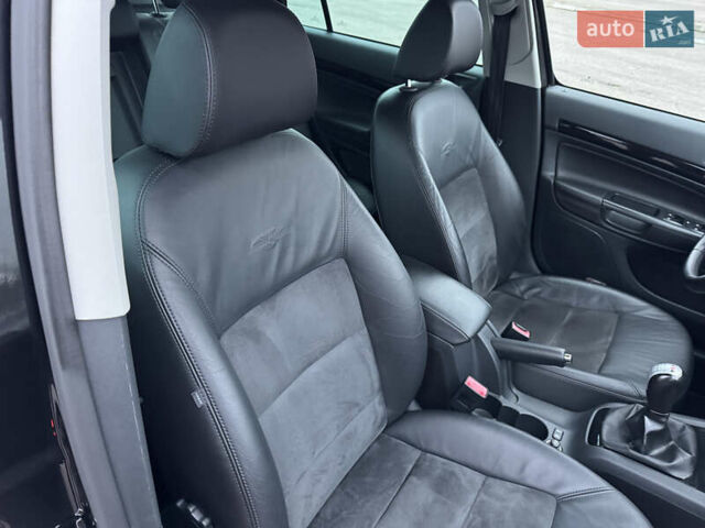 Чорний Шкода Октавія, об'ємом двигуна 1.8 л та пробігом 158 тис. км за 8700 $, фото 62 на Automoto.ua