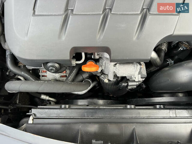 Черный Шкода Октавия, объемом двигателя 2 л и пробегом 265 тыс. км за 11950 $, фото 93 на Automoto.ua