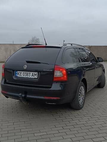Черный Шкода Октавия, объемом двигателя 1.6 л и пробегом 390 тыс. км за 7250 $, фото 5 на Automoto.ua