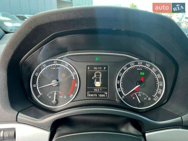 Черный Шкода Октавия, объемом двигателя 2 л и пробегом 289 тыс. км за 9490 $, фото 24 на Automoto.ua