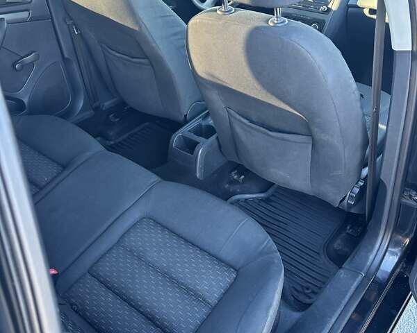 Черный Шкода Октавия, объемом двигателя 1.9 л и пробегом 386 тыс. км за 6600 $, фото 3 на Automoto.ua