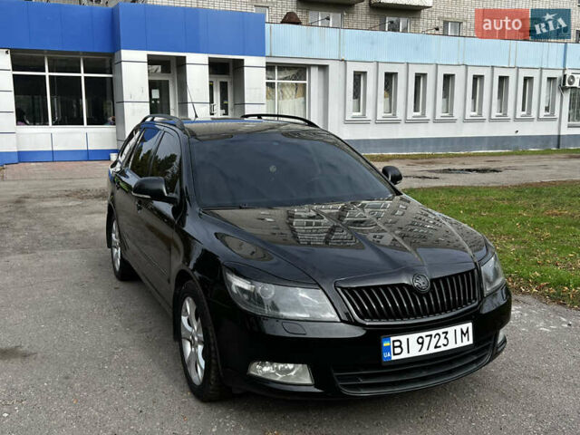 Черный Шкода Октавия, объемом двигателя 1.8 л и пробегом 255 тыс. км за 6900 $, фото 2 на Automoto.ua