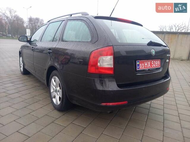 Черный Шкода Октавия, объемом двигателя 1.2 л и пробегом 186 тыс. км за 5950 $, фото 6 на Automoto.ua