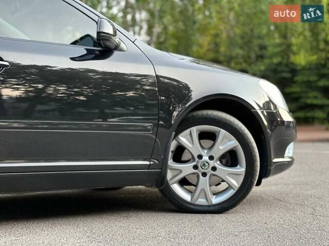 Черный Шкода Октавия, объемом двигателя 1.97 л и пробегом 260 тыс. км за 9500 $, фото 3 на Automoto.ua
