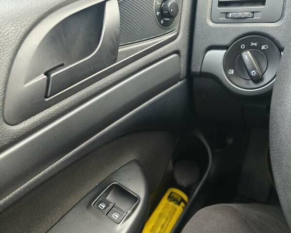 Черный Шкода Октавия, объемом двигателя 0 л и пробегом 210 тыс. км за 6300 $, фото 62 на Automoto.ua