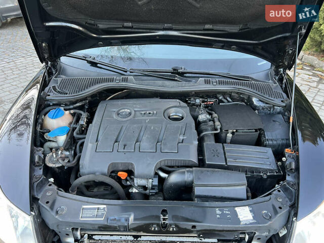 Чорний Шкода Октавія, об'ємом двигуна 1.6 л та пробігом 262 тис. км за 6700 $, фото 38 на Automoto.ua