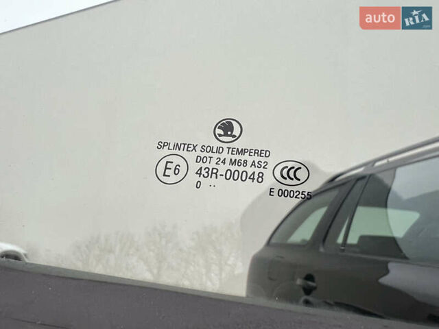 Черный Шкода Октавия, объемом двигателя 2 л и пробегом 229 тыс. км за 11650 $, фото 32 на Automoto.ua