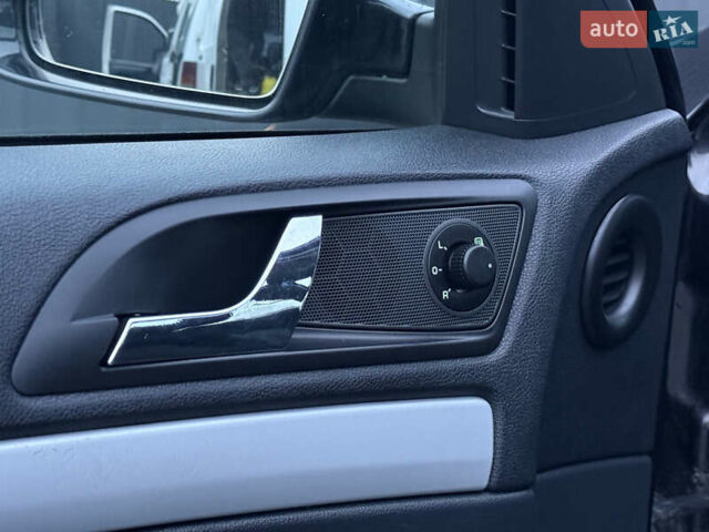 Черный Шкода Октавия, объемом двигателя 1.6 л и пробегом 202 тыс. км за 7490 $, фото 18 на Automoto.ua