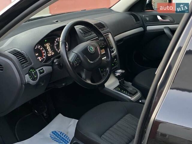 Черный Шкода Октавия, объемом двигателя 1.99 л и пробегом 277 тыс. км за 9450 $, фото 22 на Automoto.ua