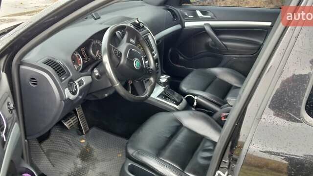 Черный Шкода Октавия, объемом двигателя 2 л и пробегом 220 тыс. км за 10500 $, фото 12 на Automoto.ua