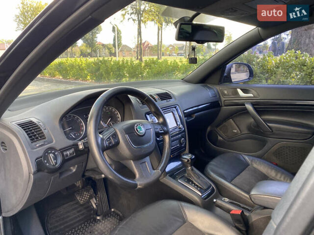 Черный Шкода Октавия, объемом двигателя 2 л и пробегом 320 тыс. км за 10000 $, фото 6 на Automoto.ua