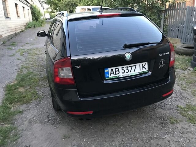 Черный Шкода Октавия, объемом двигателя 2 л и пробегом 267 тыс. км за 8500 $, фото 4 на Automoto.ua