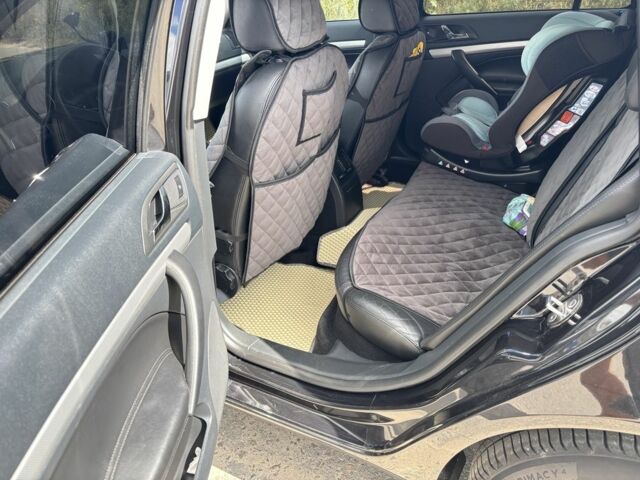 Чорний Шкода Октавія, об'ємом двигуна 1.6 л та пробігом 240 тис. км за 9000 $, фото 4 на Automoto.ua