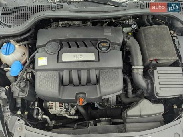 Черный Шкода Октавия, объемом двигателя 1.6 л и пробегом 223 тыс. км за 7550 $, фото 46 на Automoto.ua