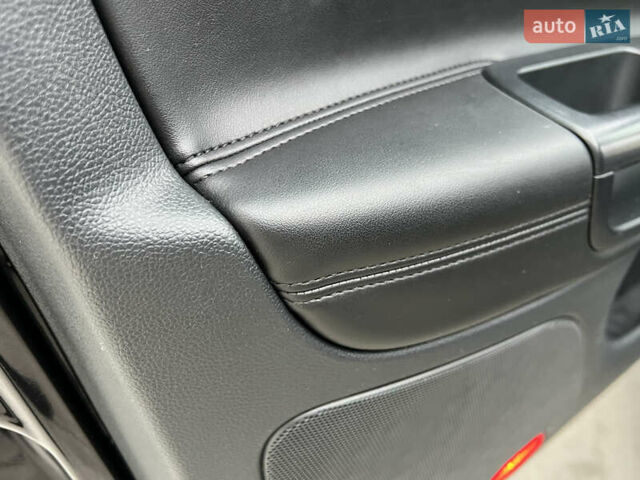 Черный Шкода Октавия, объемом двигателя 2 л и пробегом 229 тыс. км за 11650 $, фото 79 на Automoto.ua