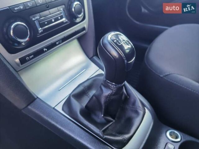 Черный Шкода Октавия, объемом двигателя 2 л и пробегом 178 тыс. км за 10250 $, фото 45 на Automoto.ua