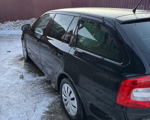 Чорний Шкода Октавія, об'ємом двигуна 1.6 л та пробігом 305 тис. км за 8600 $, фото 3 на Automoto.ua
