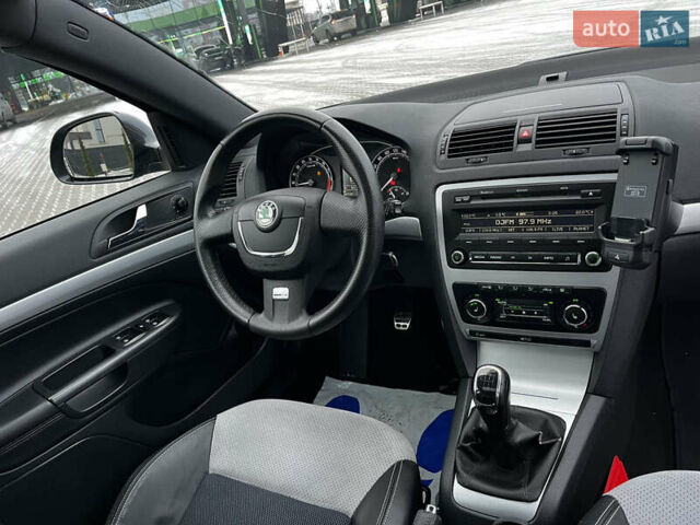 Чорний Шкода Октавія, об'ємом двигуна 2 л та пробігом 217 тис. км за 11199 $, фото 30 на Automoto.ua