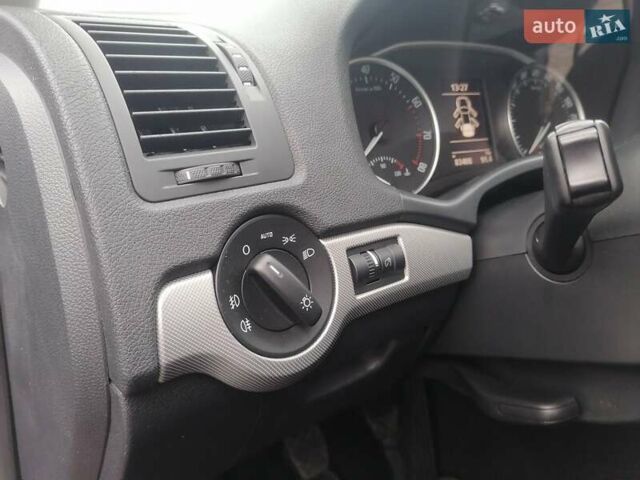 Чорний Шкода Октавія, об'ємом двигуна 1.2 л та пробігом 183 тис. км за 6300 $, фото 27 на Automoto.ua