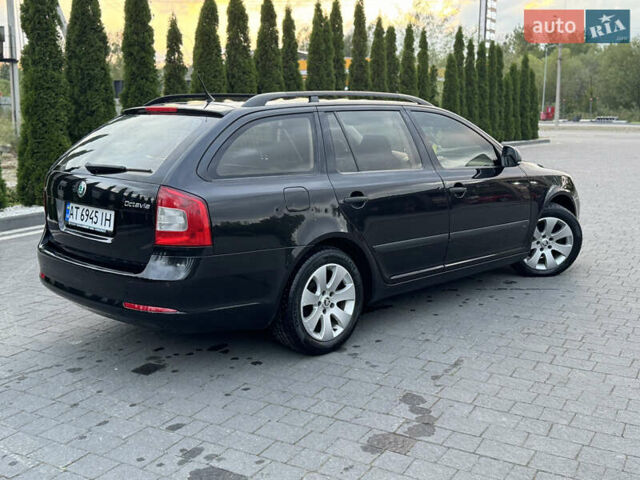Чорний Шкода Октавія, об'ємом двигуна 1.6 л та пробігом 273 тис. км за 7600 $, фото 7 на Automoto.ua