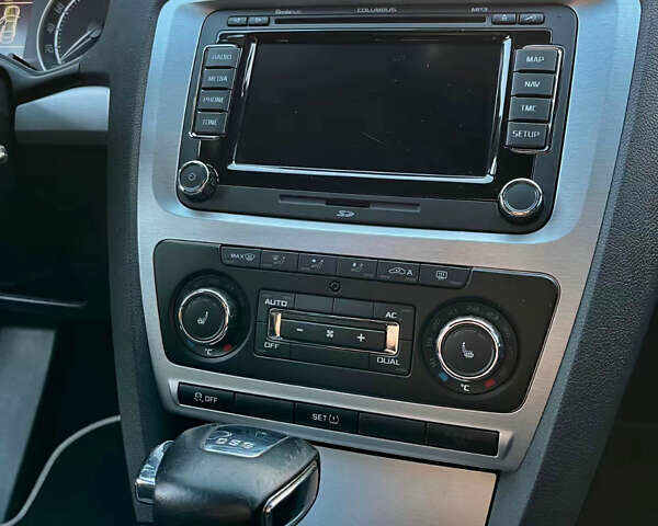 Шкода Октавия 2011 в Чернигове на Automoto.ua Черный Шкода Октавия, объемом двигателя 2 л и пробегом 257 тыс. км за 12900 $, фото 30 на Automoto.ua