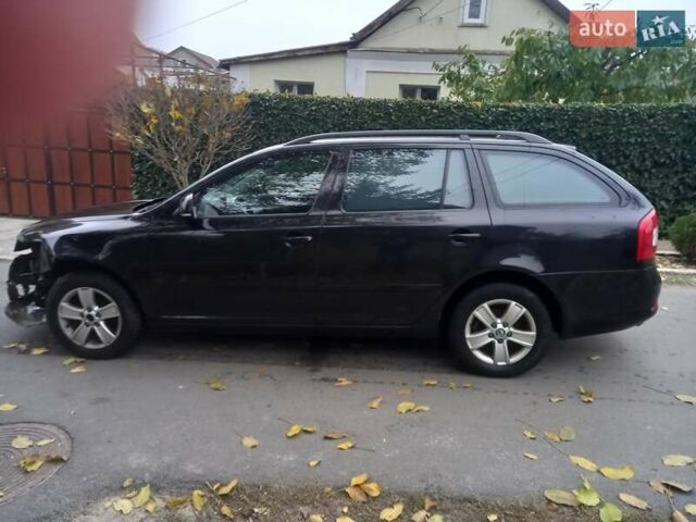 Чорний Шкода Октавія, об'ємом двигуна 1.2 л та пробігом 200 тис. км за 5500 $, фото 10 на Automoto.ua