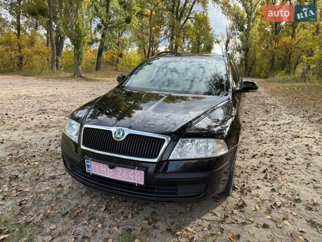 Шкода Октавия 2011 в Полтаве на Automoto.ua Черный Шкода Октавия, объемом двигателя 1.6 л и пробегом 220 тыс. км за 7600 $, фото 3 на Automoto.ua