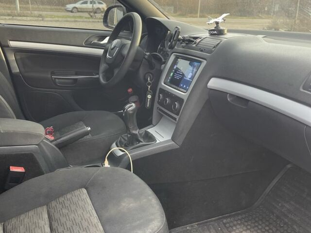 Чорний Шкода Октавія, об'ємом двигуна 1.6 л та пробігом 310 тис. км за 3500 $, фото 9 на Automoto.ua