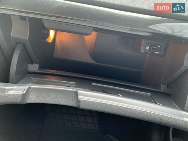 Черный Шкода Октавия, объемом двигателя 2 л и пробегом 252 тыс. км за 12000 $, фото 37 на Automoto.ua