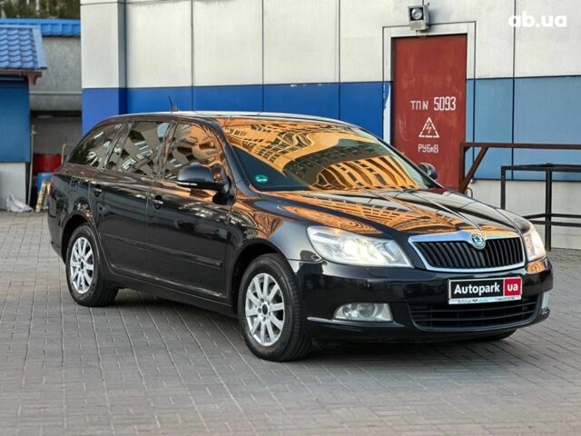 Шкода Октавия 2011 в Одессе на Automoto.ua Черный Шкода Октавия, объемом двигателя 1.6 л и пробегом 313 тыс. км за 9490 $, фото 2 на Automoto.ua