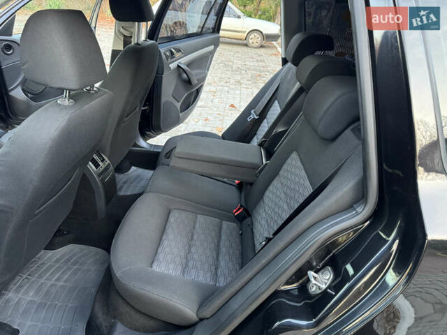 Черный Шкода Октавия, объемом двигателя 1.6 л и пробегом 243 тыс. км за 8350 $, фото 75 на Automoto.ua