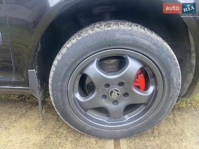 Черный Шкода Октавия, объемом двигателя 1.8 л и пробегом 183 тыс. км за 8500 $, фото 16 на Automoto.ua